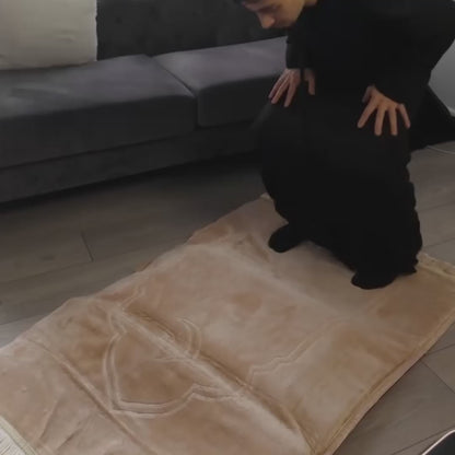Orthopedic prayer mat